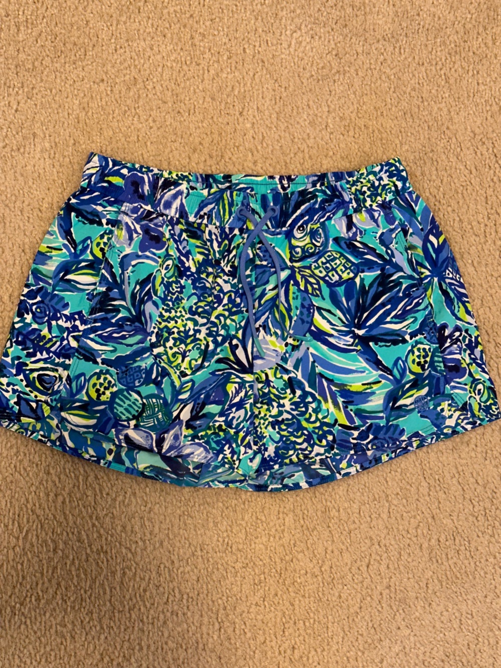 Lilly Pulitzer Women’s Blue Tropical Print Shorts